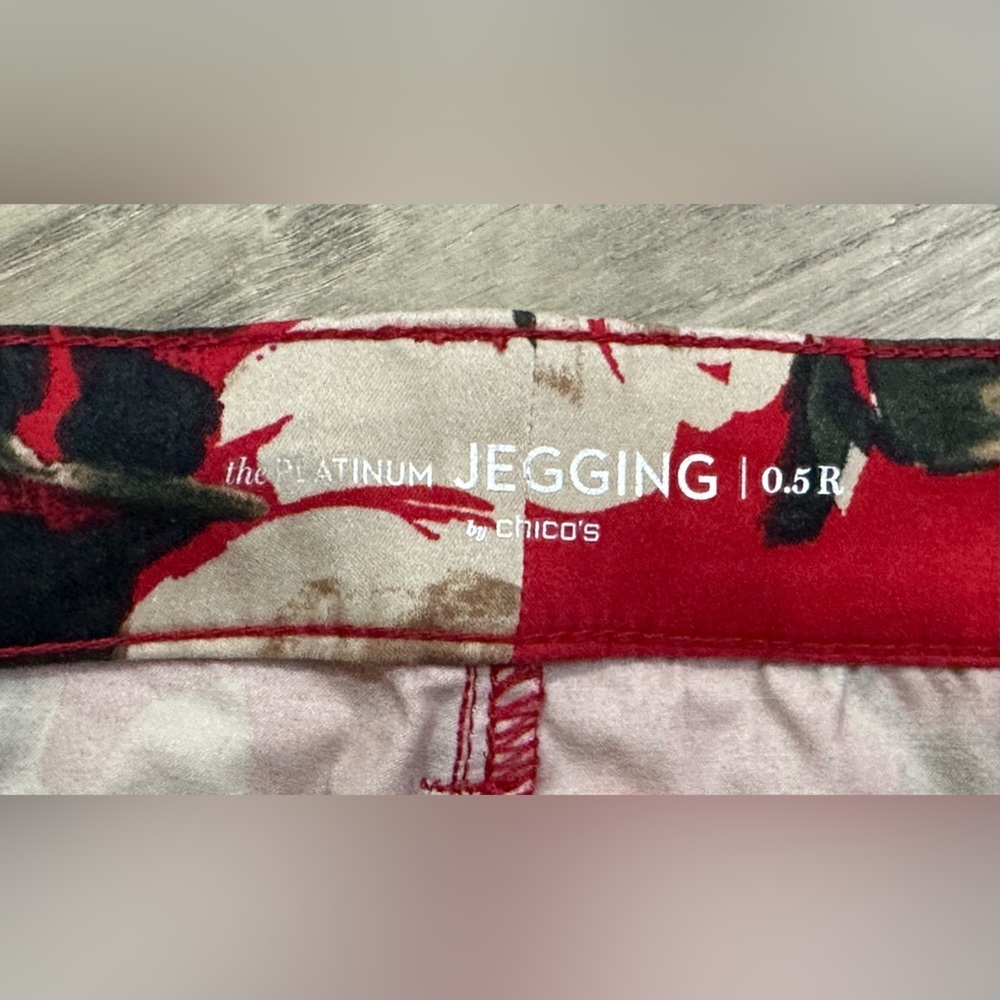 Chico's Red Pencil Midi Jeggings Casual ♥️ - Picture 8 of 15